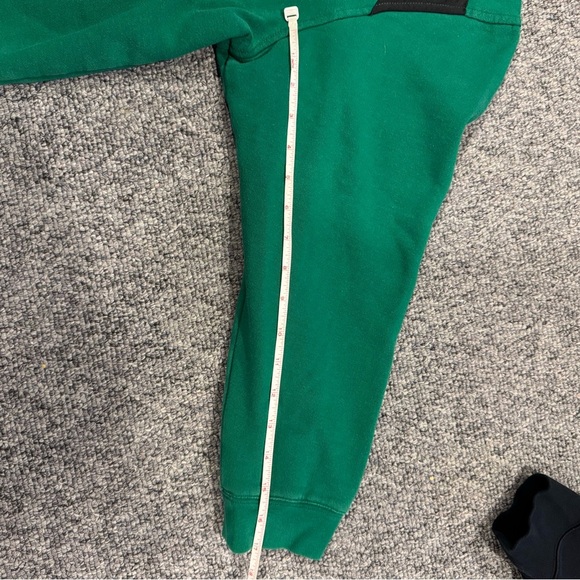 Green Saskatchewan Roughriders Men's Sweater - Picture 6 of 7